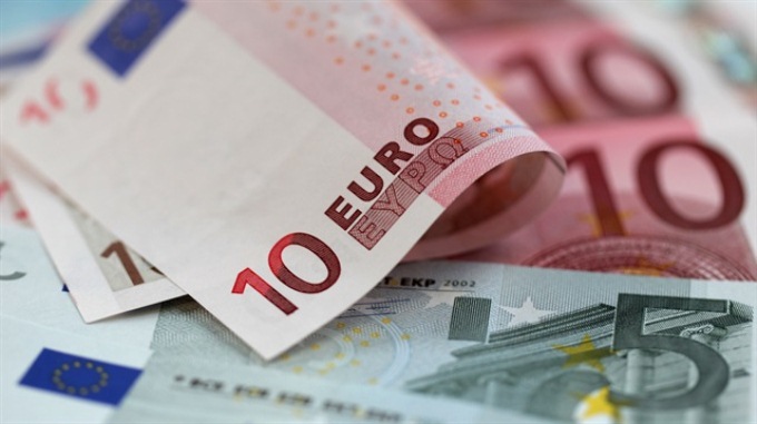 Rritet kerkesa e kompanive per valute: Euro nuk ndal rritjen 